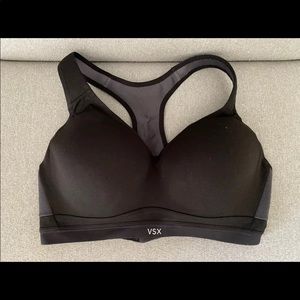 36d Victoria’s Secret Sport bra